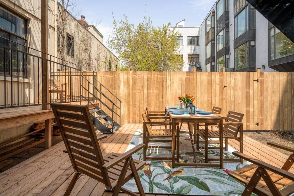 Townhouse Oldmtl Vibe Patio Yard 8 Guests+Parking Apartment Montreal Exterior photo