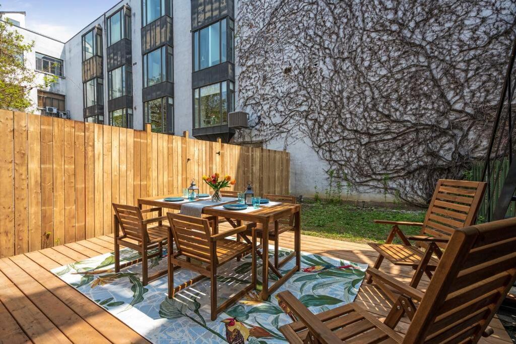 Townhouse Oldmtl Vibe Patio Yard 8 Guests+Parking Apartment Montreal Exterior photo