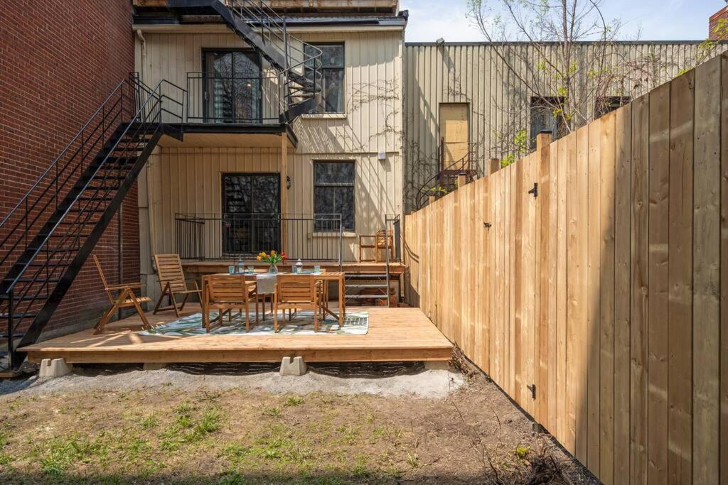 Townhouse Oldmtl Vibe Patio Yard 8 Guests+Parking Apartment Montreal Exterior photo